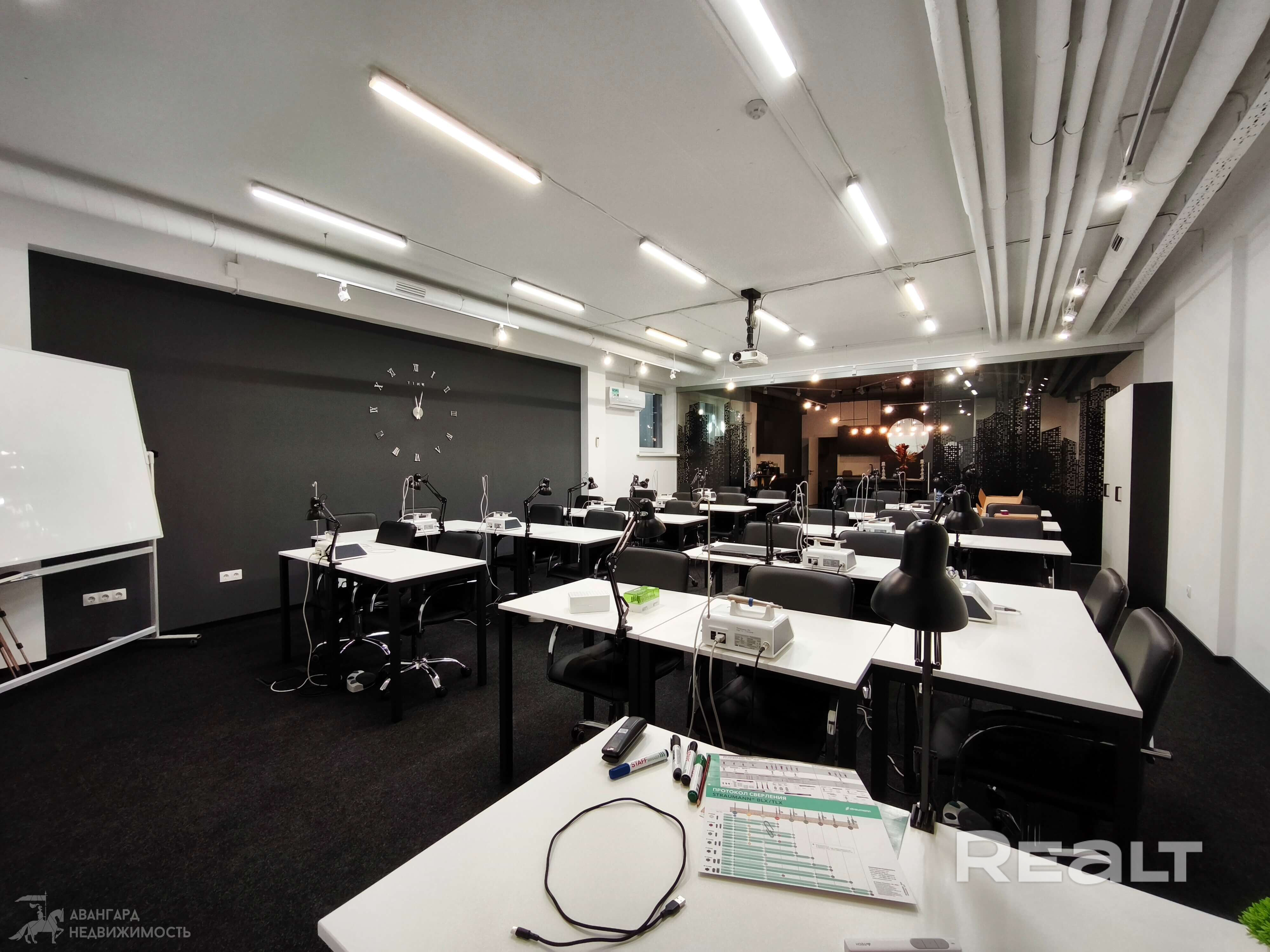Аренда многофункционального помещения 124,1 кв. м - Vista 4