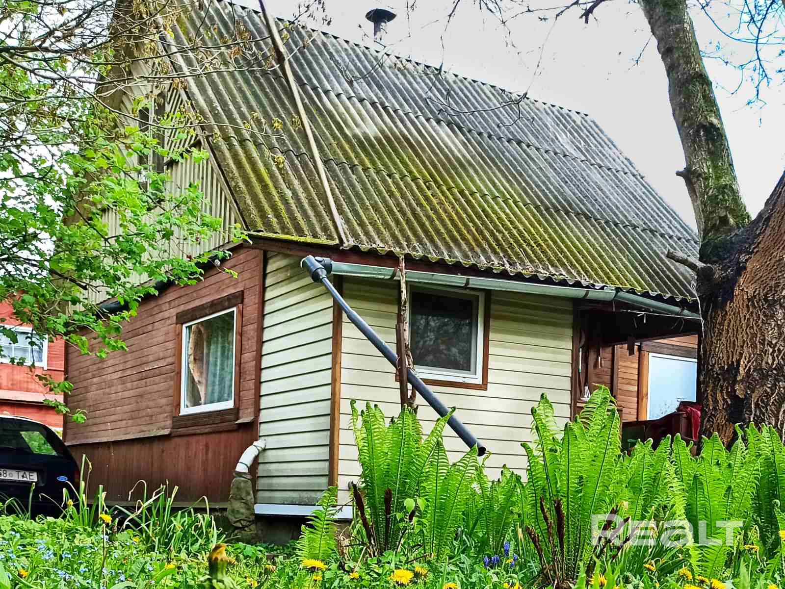 Дача в СТ Верас-81, увеличенный участок 8 соток в частной собственности, ухоженный дом, магазин в СТ, маршрутки из Минска, электричка - жд станция Равнополье в 3 км, Руденск 6 км, рядом озеро – pohled 4