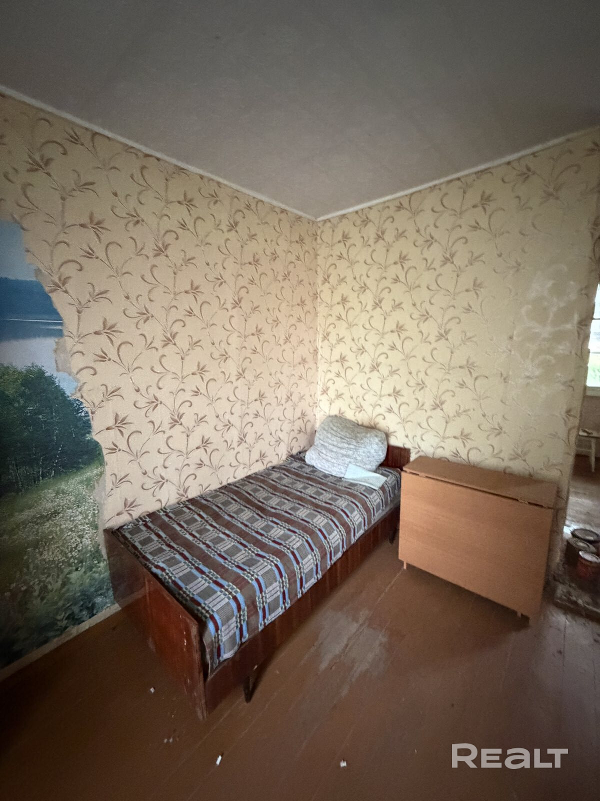 Продается дом в д.Ганусовщина, Несвижский р-н, в 5 минутах от Несвижа. Вода - колонка, электричество в доме, интернет-оптоволокно рядом. - Widok 4