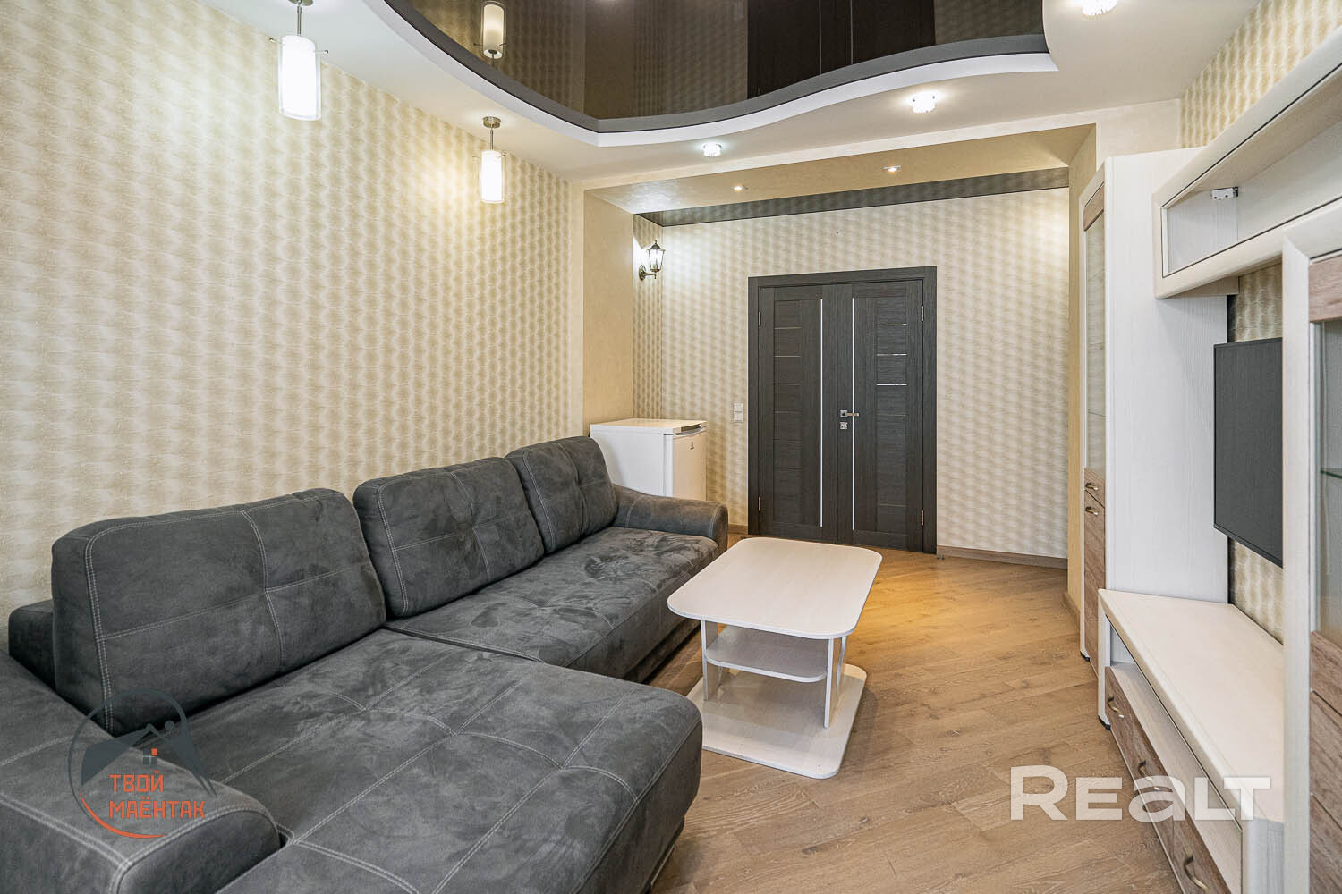 Просторная 3-комнаятная квартира с ремонтом площадью 83.5 м² по СНБ в современном жилом комплексе. Развитый центр города с идеальной инфраструктурой. - Więcej