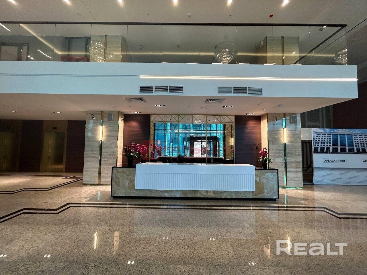 Аренда офиса 184м2 по ул. Интернациональная, 38 БЦ Capital Palace – pohled 2