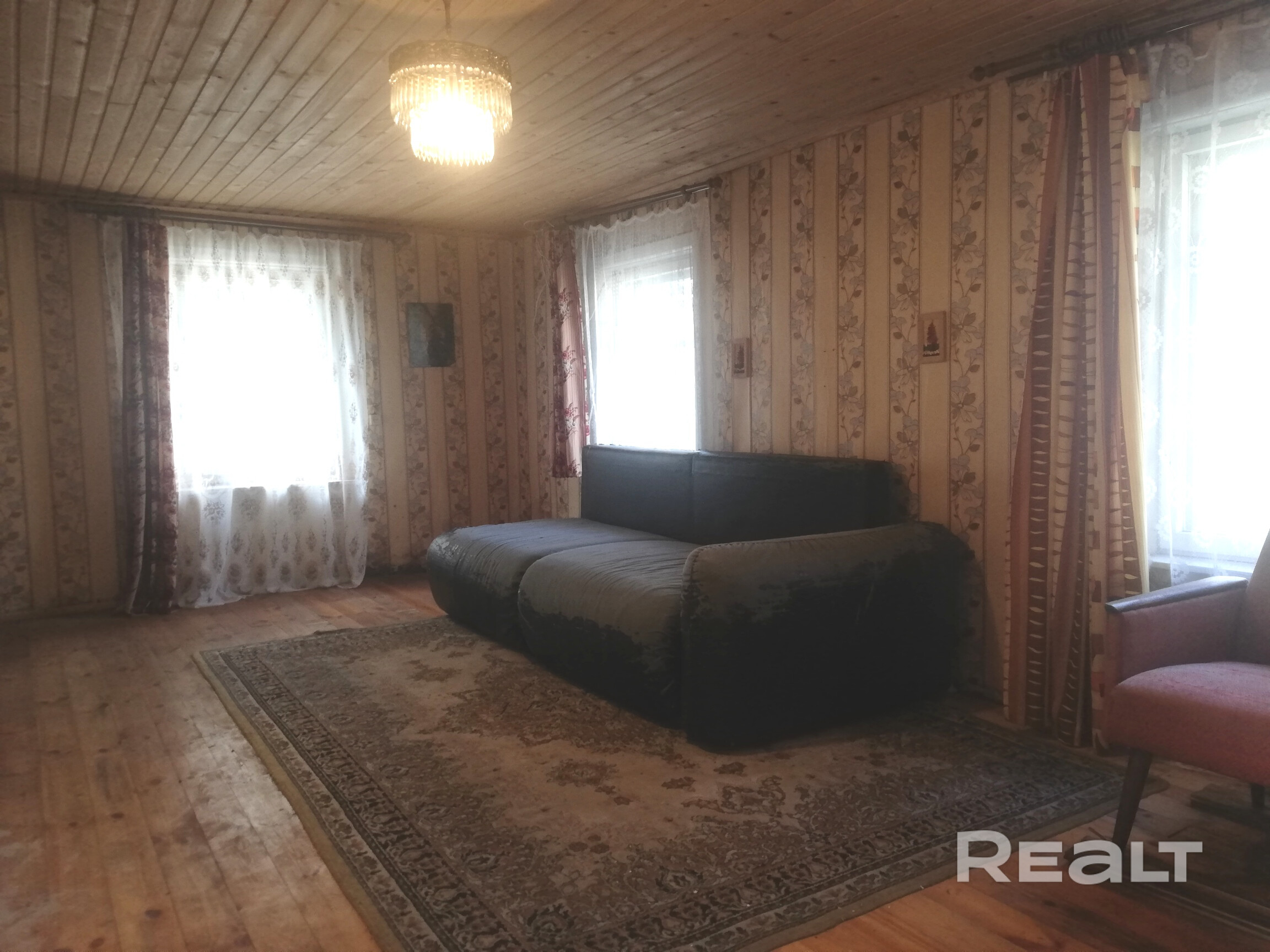 Прекрасный дачный участок в СТ "Наладчик-плюс-6",с небольшим домом, в дико тихом красивом месте в Брестском направлении. Сам земельный учасок квадратной формы,ровный,ухоженный,на территории душ,туалет,сарай,навес с дровами.Отопление печное,дом тёплый,расположен ближе к лесу,хорошо освещён.Вокруг лес,березовые рощи,места оченьягодные,много грибов,природа роскошная,ну очень тихо и комфортно. Продаём сами без риелторов! - Widok 6