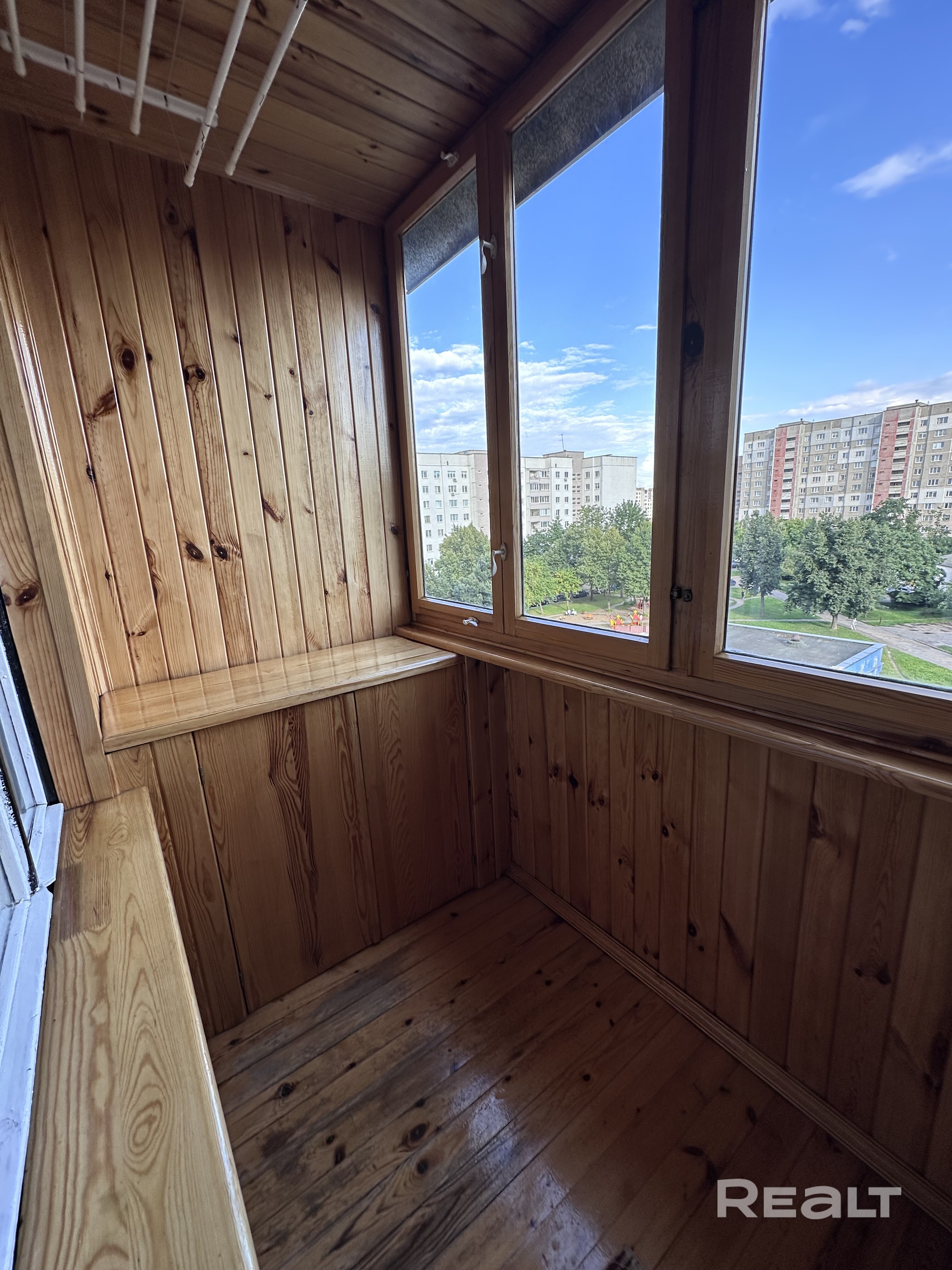 Квартира 2-комнатная пр.Рокоссовского, 12, к1, 9 подъезд. В идеальном состоянии, полная чистота, сантехника в рабочем состоянии, сантехпосуда идеальная. В шаговой доступности возле дома школы, сады, магазины, ФОЦ, велодорожки, речка. Хорошие спокойные, соседи. Долгосрочная аренда предпочтительно семье. !Не беспокоить! Не тратьте время! -агентствам, - студентам, - молодым специалистам по несколько человек, - не курящие, - только граждане РБ. Квартплата ваша. Прописан 1 человек. Договор. - Bild 6