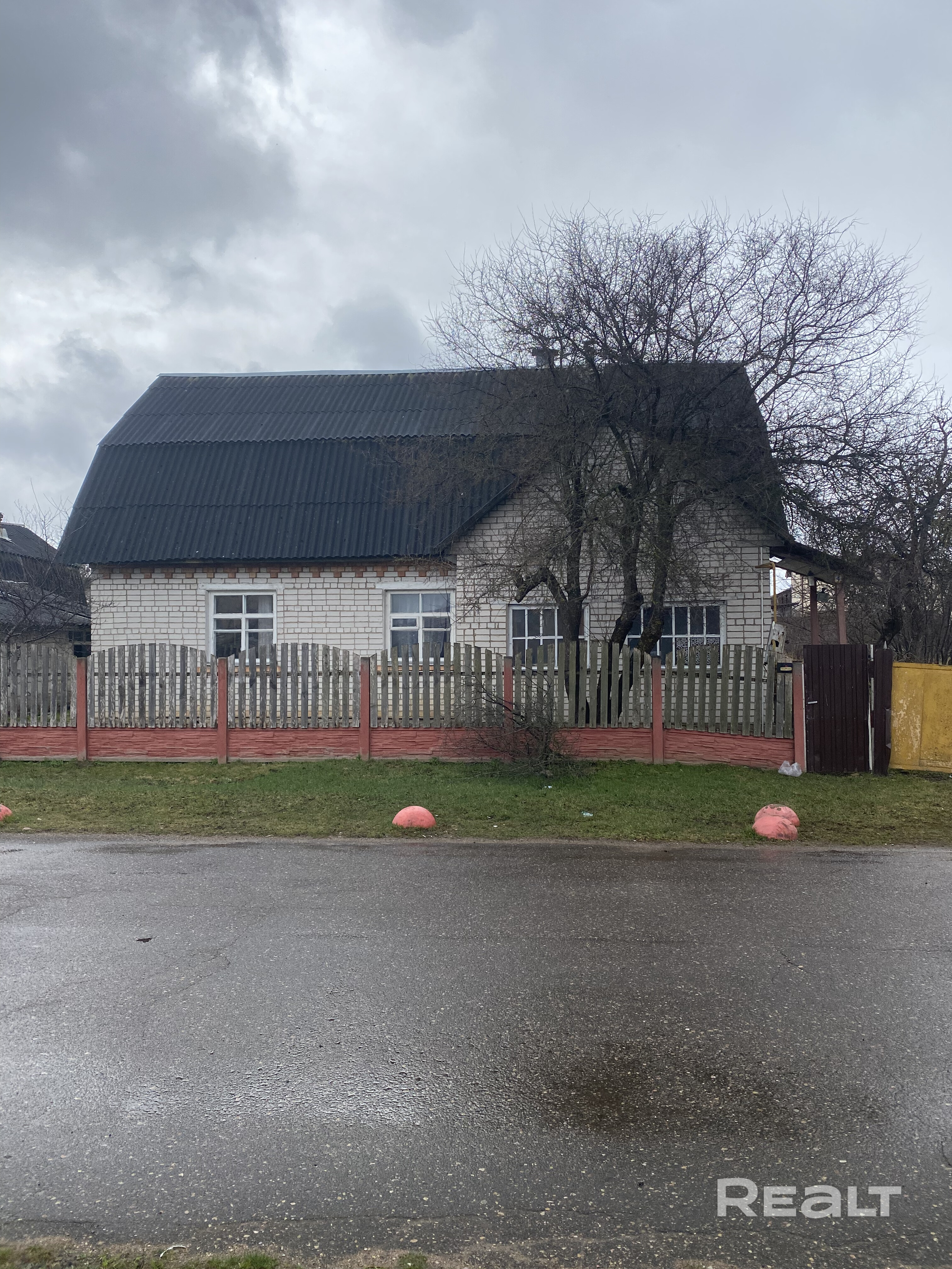 Дом в д.Королев Стан.5 минут от Минска в московском направлении. Асфальт до дома. Идеальное расположение . Все коммуникации. - Widok 6