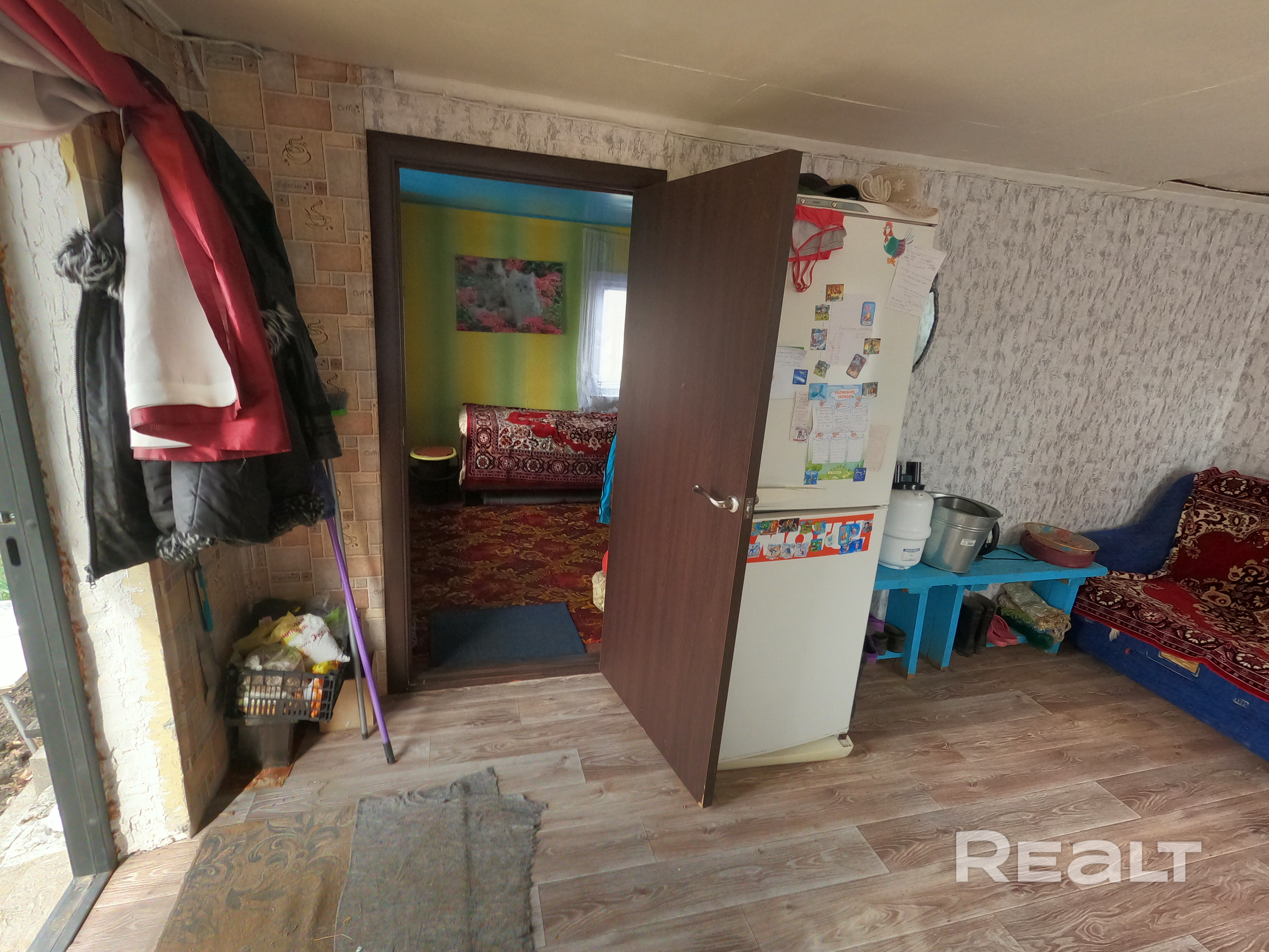 Хочешь сбежать от городской суеты, дышать чистым воздухом и просыпаться под пение птиц, не уезжая далеко от столицы? Тогда это предложение для тебя! Дача для отдыха и жизни в тишине природы — готовый вариант по разумной цене Продаётся уютный дачный участок с домом в садовом товариществе 📍 СТ Содружество-1 (Блужский сельсовет) Координаты: 53.400439, 28.222786 - Ansicht 6