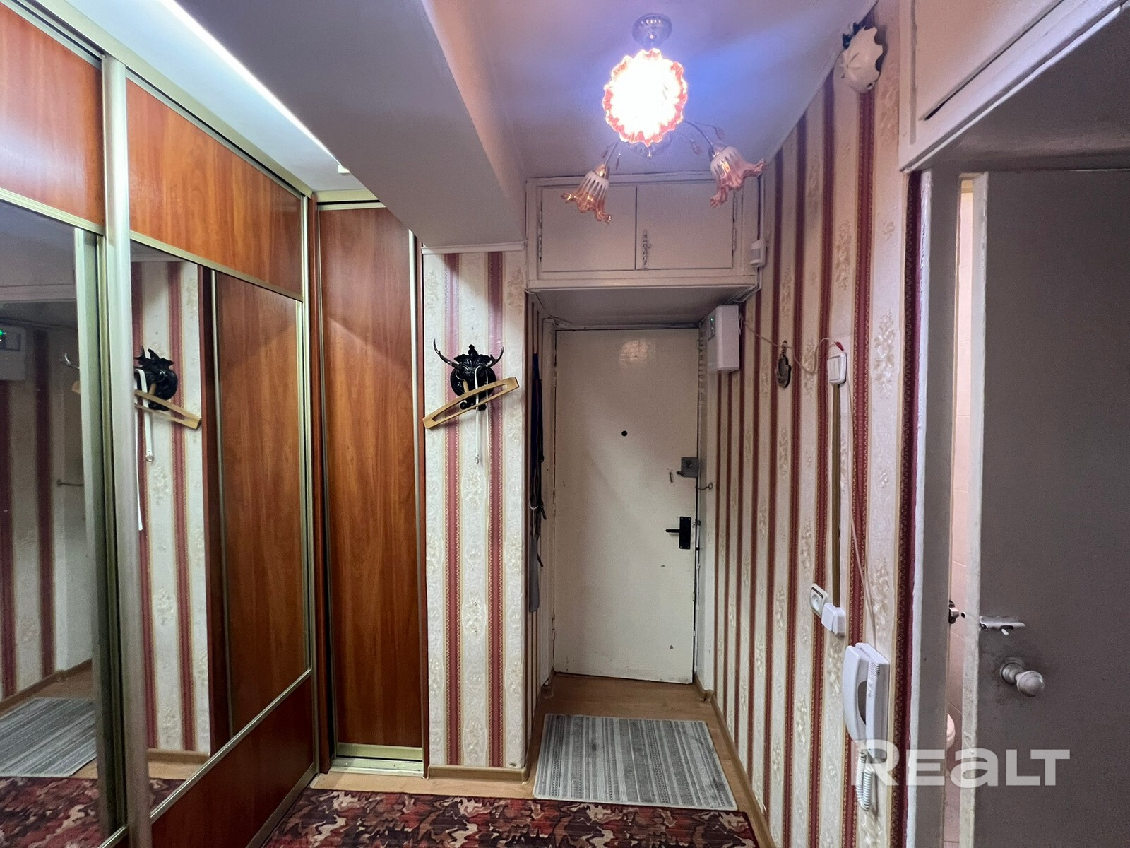 Продажа просторной двухкомнатной квартиры в кирпичном доме - Widok 3