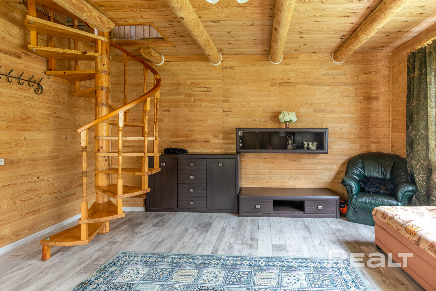 Продаётся компактный, комфортный, двухэтажный садовый дом - Aanzicht 5