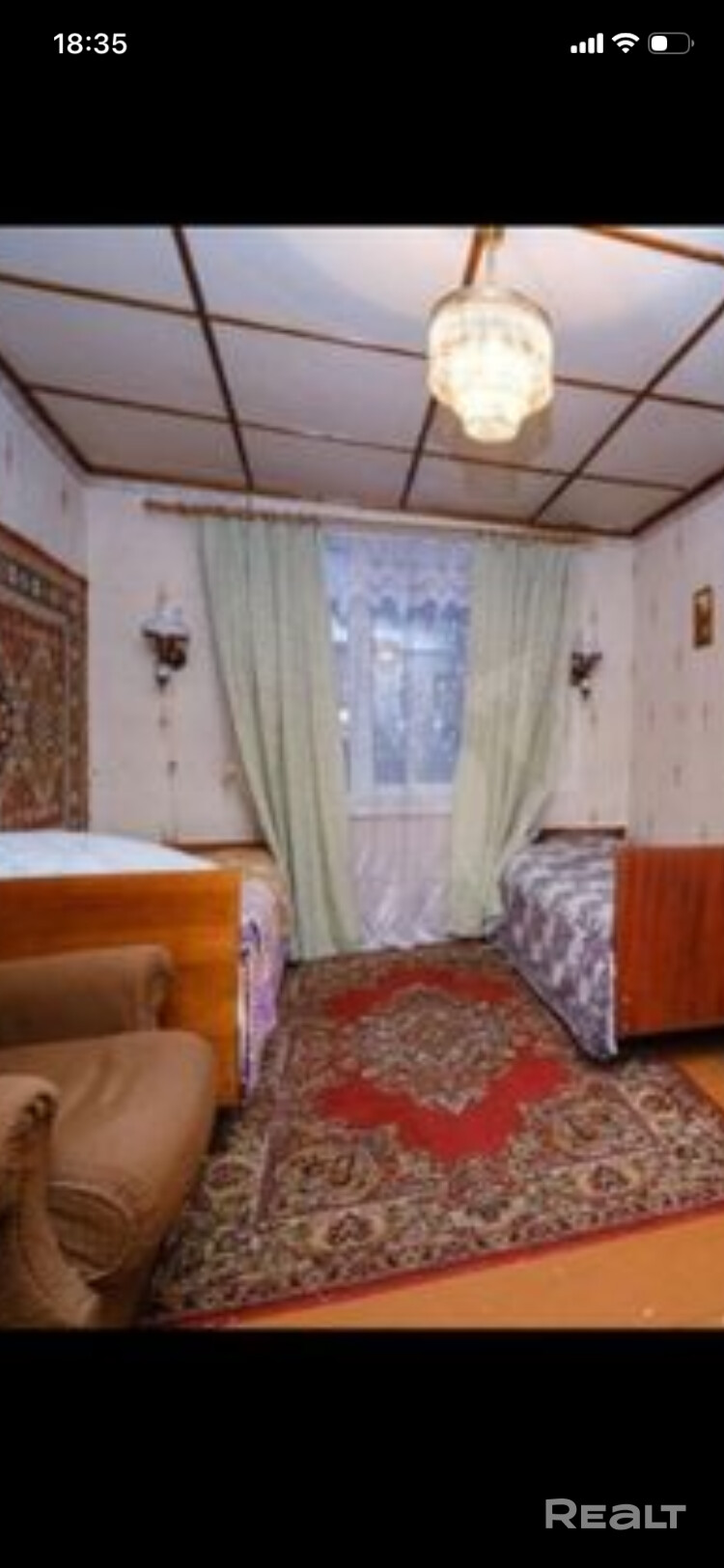 Дача находится в 2,5 км от станции Рыбцы ,Пуховичское направление,от станции ходит маршрутка,пешком 2,5 км.Участок 4 сотки,есть вишневый сад,вода сезонная,сарай и туалет,теплица,недалеко от дома сосновый лес. - Więcej