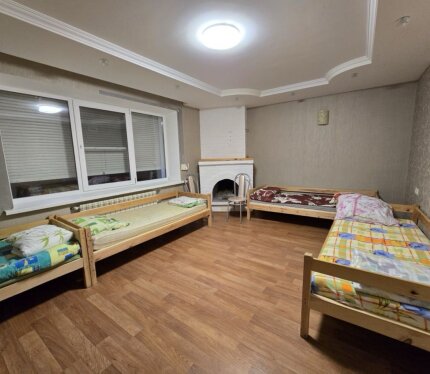 Жилье для стройбригад, уборка, городской автобус до метро 15 минут, цена договорная. 44