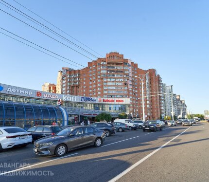 2 комнатная квартира у метро Уручье.