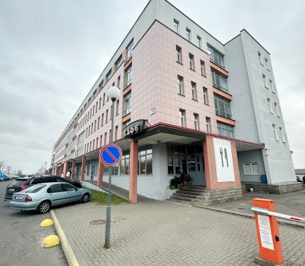 Продажа торгового помещения в БЦ класcа B+  Машиностроителей 29