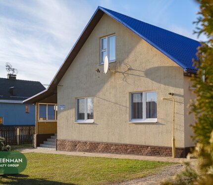 Надёжный блочный дом, в тихом месте, 28 км от МКАД . Земля в частной собственности .