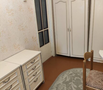 Отдельный вход. Отдельные счётчики на воду и электричество.