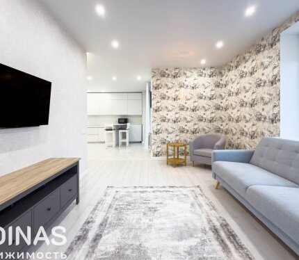 Аренда 3-комнатной квартиры, Победителей 135В