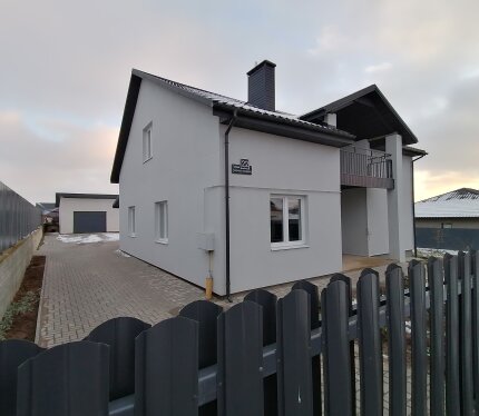 Дом с ремонтом район Заболоть