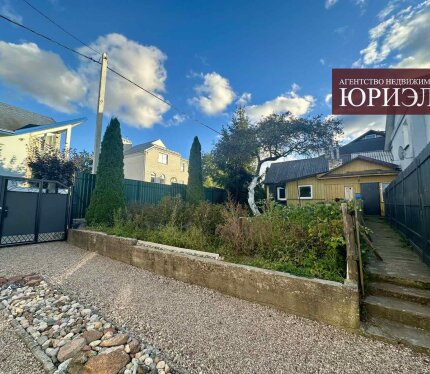 доля (1/3) в доме с отдельным входом, в центре города ул. Титова д.59