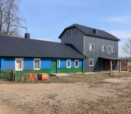 Два дома, отличная локация