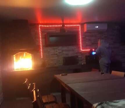 дом,баня,бильярд,теннис,беседка для банкетов и праздников.