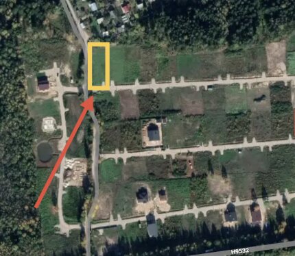 Земельный участок 12 соток, в СТ Триумф 3 (Минский р-н), Московское направление, в закрытом коттеджном поселке, в окружении леса (участок № 47). Заезд на территорию через автоматические ворота. Территория СТ огорожена, находится под видеонаблюдением. Удобное расположение участка. Рядом с СТ остановка общественного транспорта и проходит асфальтированная дорога от Юхновки в сторону деревни Гончаровка. Частная собственность.