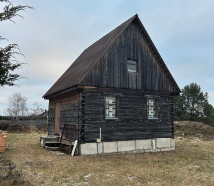 Ровный участок с домом в деревне Юхновка.