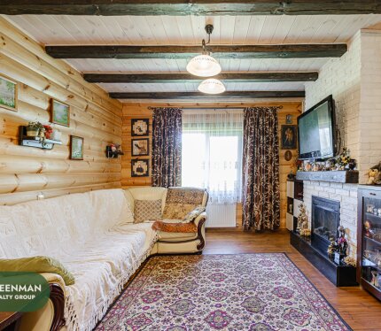 Продается современный дом в живописном месте у озера