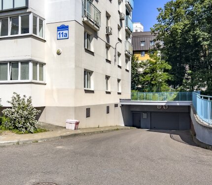 Машино-место в подземном паркинге пер-к. Инструментальный, 11А