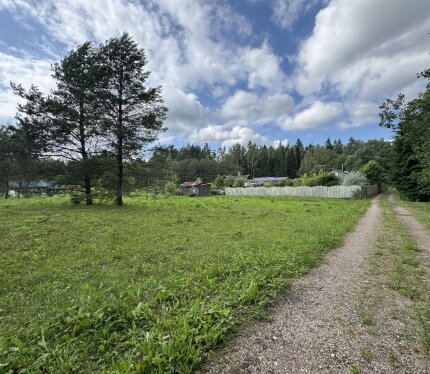 Продаётся участок по среди леса 9,62 сот. ((ЧС) (27км от МКАД, 27 минут на авто)).