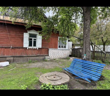 Сдам дом с участком и гаражем. Под склад, бизнес, проживание и т.д. Многие стены уже отштукатурены и снят паркет Подведена вода в дом Газовое отопление Свет Гараж с ямой и светом Парковочное место возле дома Звоните, все варианты обсуждаемы. Торга нет.