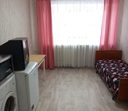 Комната 12.7 м2 по улице Филатова, 18. Рядом метро.