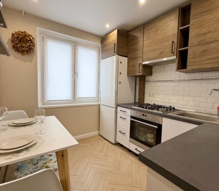 Продается уютная 2-комнатная квартира с отличным ремонтом в Серебрянке!