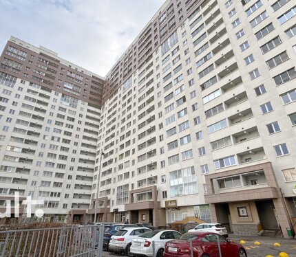 Продажа офиса площадью 50,4 кв.м. на 20 этаже по адресу: проспект Дзержинского 15 БЦ Домашевский в 3 минутах ходьбы от ст. м. "Грушевка"