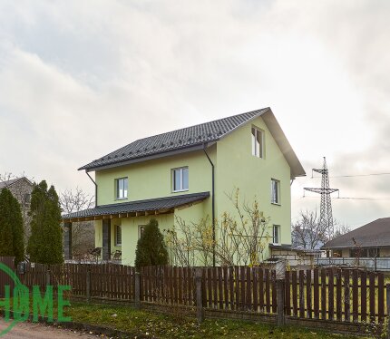 Отличный дом со всей городской инфраструктурой и коммуникациями, в 45 минутах от Минска!