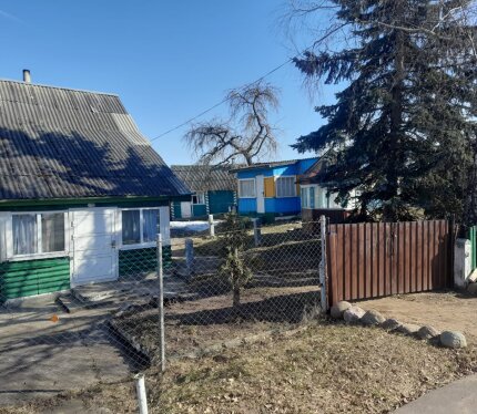 Участок 20 соток, Дом с четырьмя комнатами, баня, веранда, 50 метров от озера Нарочь,