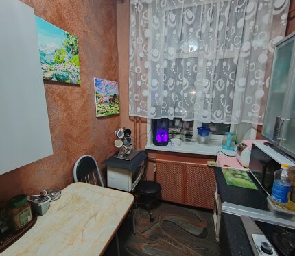 Квартира в самом центре города. С мебелью и со всем необходимым. 