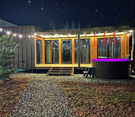 VIP-домик LOVESTORY с купелью и сауной возле Дубровского водохранилища