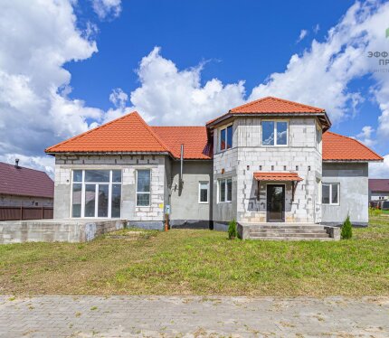 Современный коттедж для комфортной жизни в престижном районе Молодечно!