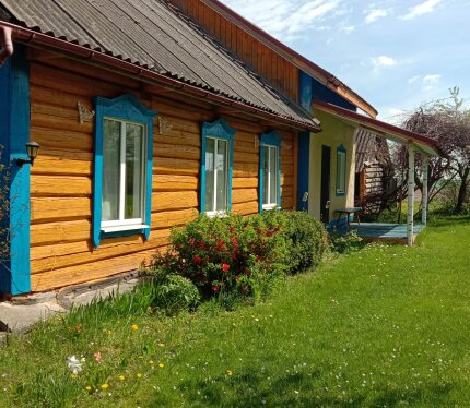 Продается дом в живописной деревне Репище (74 км от МКАД, Могилевское направление). Предлагается к продаже дом 1956 года постройки в деревне Репище. Удобное расположение недалеко от городского поселка Рованичи, где есть вся необходимая инфраструктура: поч