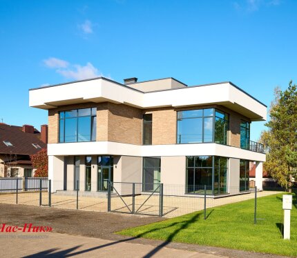 Эксклюзивный коттедж премиум-класса из кирпича в д.Дроздово!