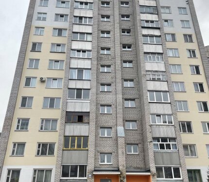 Продается 3-х комнатная квартира на бульваре Непокоренных.