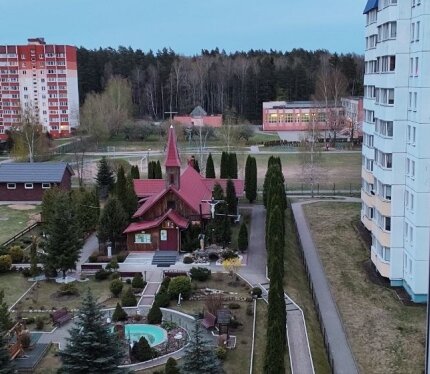 Сдаётся однокомнатная квартира на длительный срок.