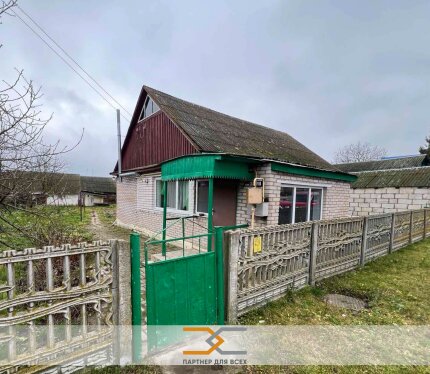 Купить дом, все коммуникации, г. Слуцк