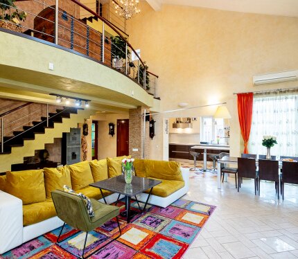 Дом в испанском стиле: страсть и лето круглый год!