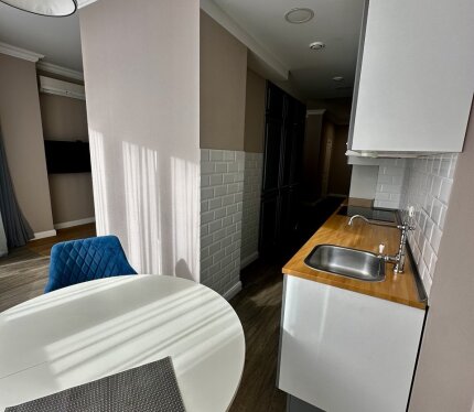 Квартира с мебелью и техникой (61 м2) в премиум-центре столицы