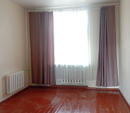 Просторная 3 комнатная квартира в спокойном районе по ул. Менжинского