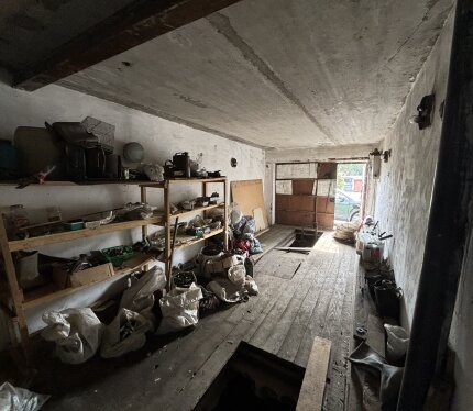 Адрес: Гомельская обл., г. Гомель, ш. Речицкое, 9в, ГК - 7, гараж Nº 484. Гараж в отличном состоянии. Размер: 3 х 6,5 Возможен минимальный торг.
