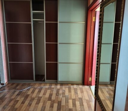 Хорошее расположение, хороший ремонт,мебель,рядом парк,Слепянская водная система.