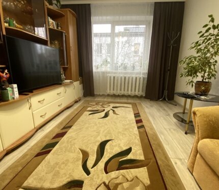 Продается двухкомнатная квартира,  ул. Чкалова