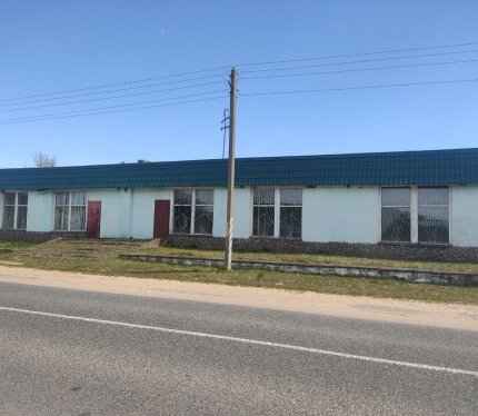 Продам здание магазина, все интересующие вопросы по телефону. Агентам не беспокоить.