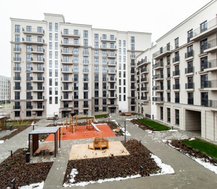 4 ком квартира в Северном Береге возле водоема