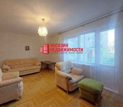 4-комнатная квартира в районе с развитой инфраструктурой на Фомичёва, 8